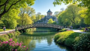 découvrez le parc des buttes-chaumont à paris, un havre de paix au charme unique avec ses ponts suspendus, ses grottes mystérieuses et ses vues imprenables sur la capitale.