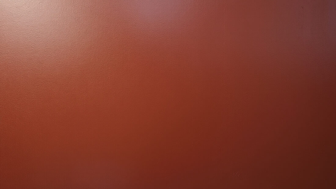 peinture haute résistance pour métal intérieur et extérieur, offrant une protection anti-rouille durable. teinte ral 3011 rouge brun, idéale pour vos surfaces métalliques exposées aux intempéries.