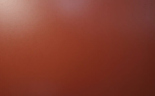 peinture haute résistance pour métal intérieur et extérieur, offrant une protection anti-rouille durable. teinte ral 3011 rouge brun, idéale pour vos surfaces métalliques exposées aux intempéries.