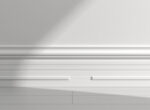 découvrez notre plinthe en bois massif blanc mdf moulurée style louis xv, disponible en hauteurs de 8, 11 ou 15 cm. profitez d'une qualité supérieure et d'une fabrication française pour sublimer votre intérieur avec élégance.